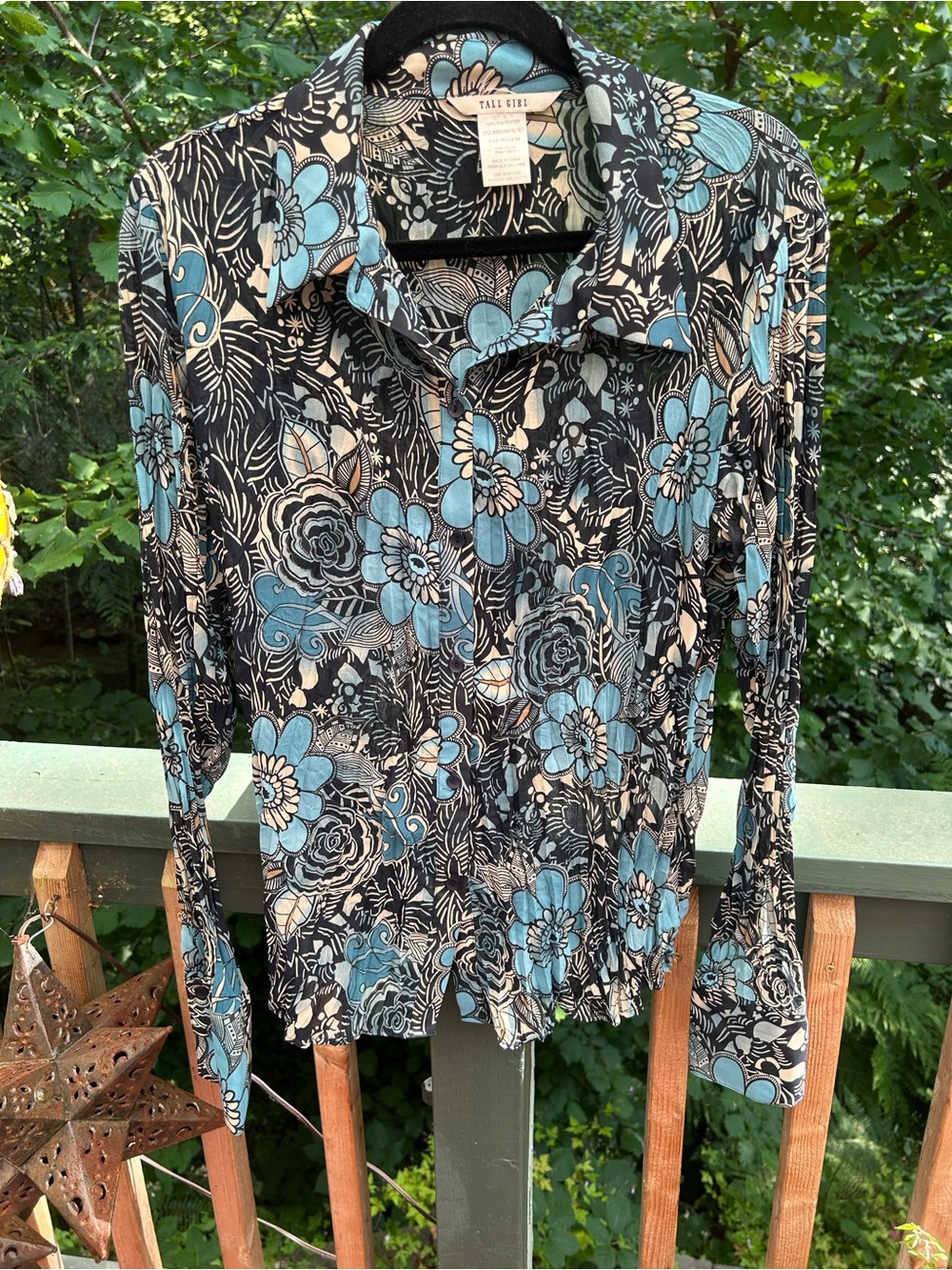 Tail Girl Floral Button-Down Shirt in Teal & Black